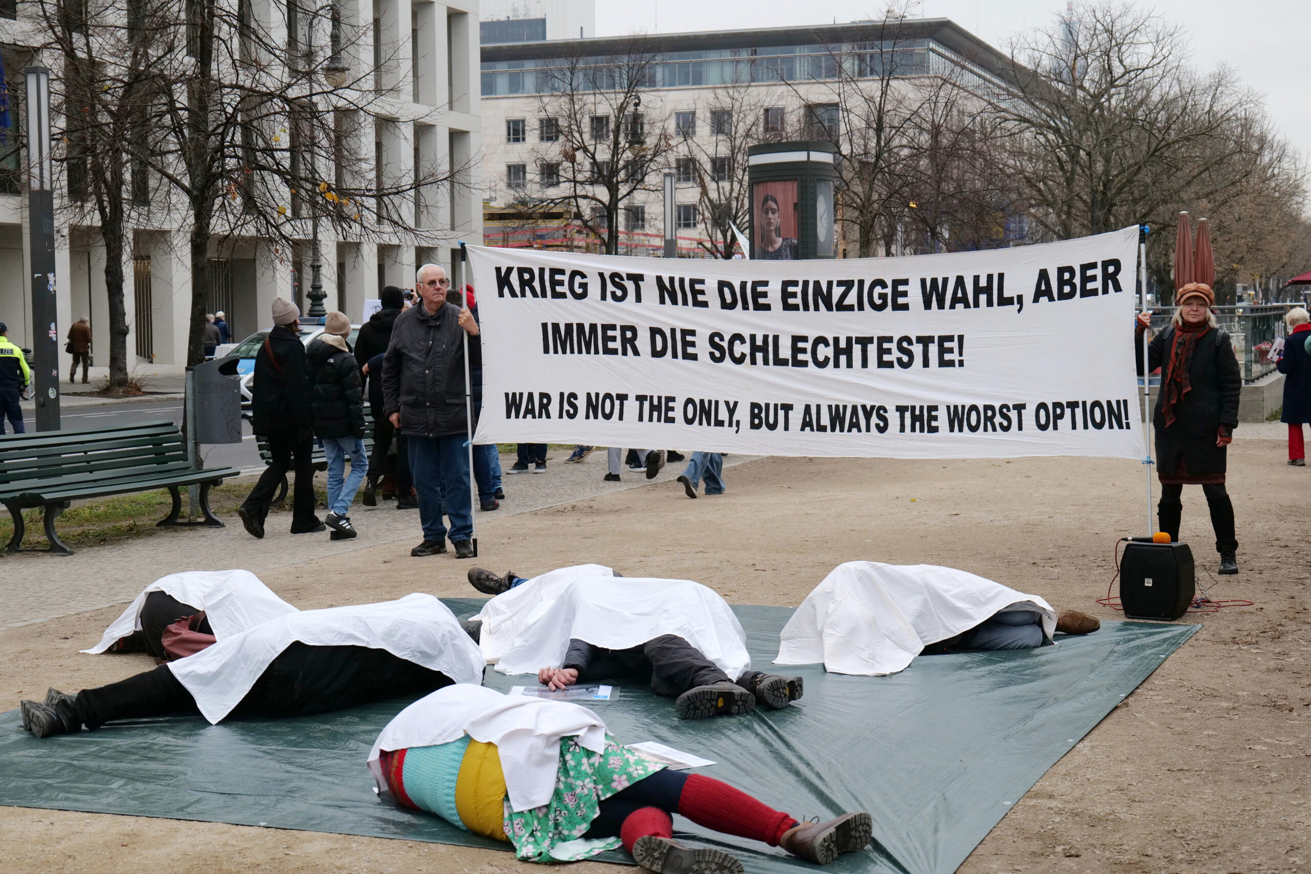 Aktionen gegen den Krieg und seine Vorbereitung – über das ganze Jahr – Wir stellen hier zwei Initiativen vor