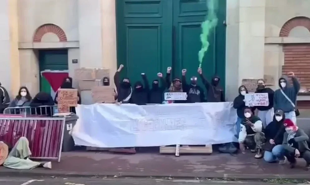 Schülerproteste treiben Macron und seine Regierung an den Abgrund
